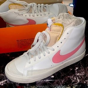 Nike W Blazer Mid high top